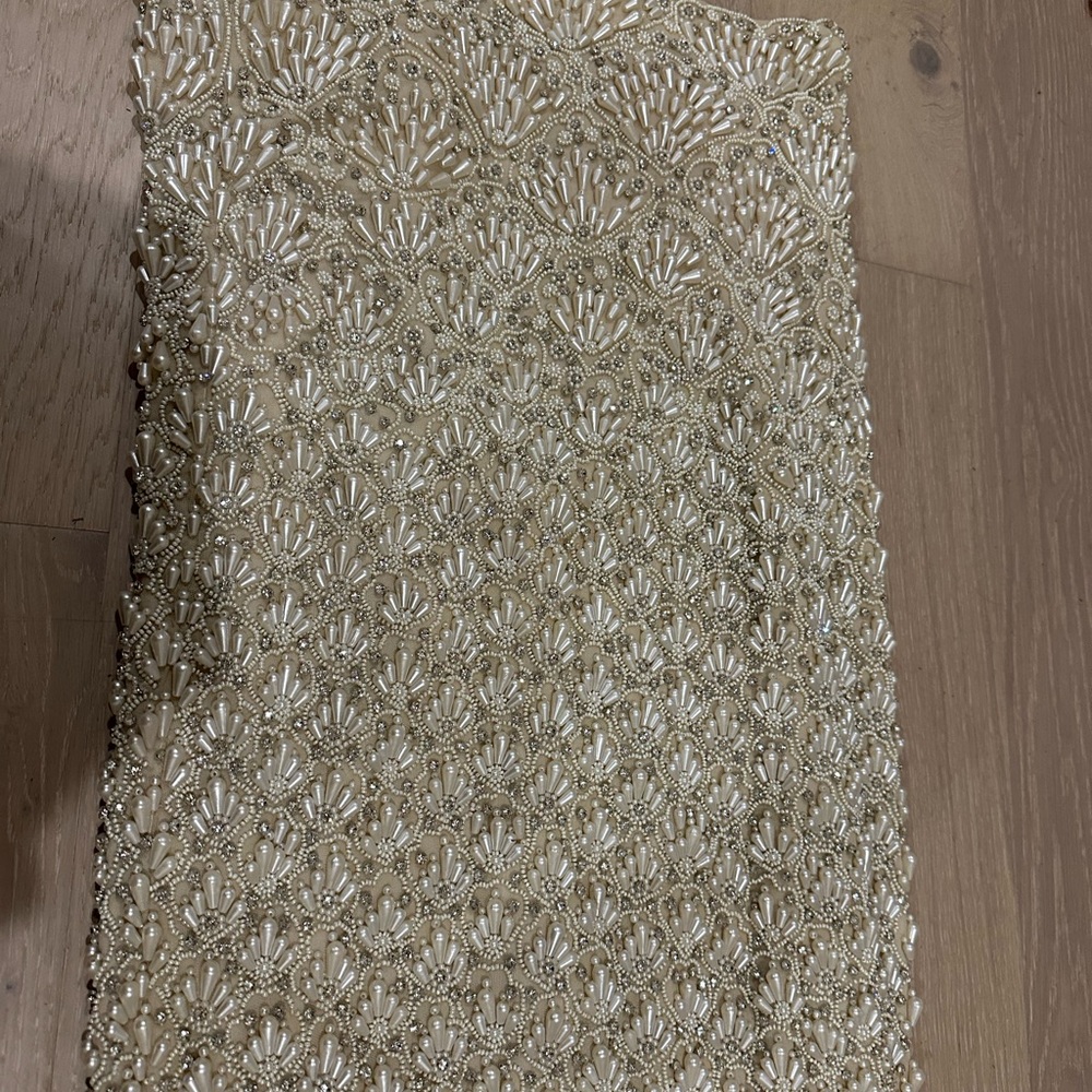 Oscar de la renta pearl inspired gown